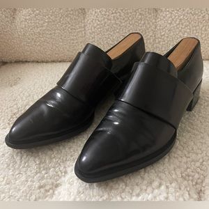 Vince Black Leather Women’s Loafer Size 6.5